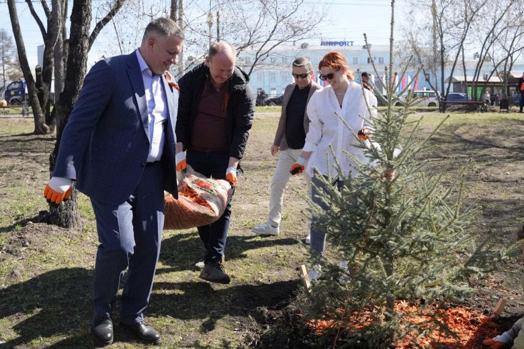 Аллею "Лес Победы" высадили в Иркутске