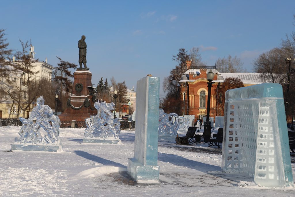 Аллею славы хоккея с мячом открыли в Иркутске