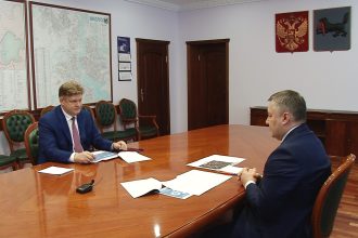 Анатолий Серышев и Игорь Кобзев обсудили исполнение поручений президента России