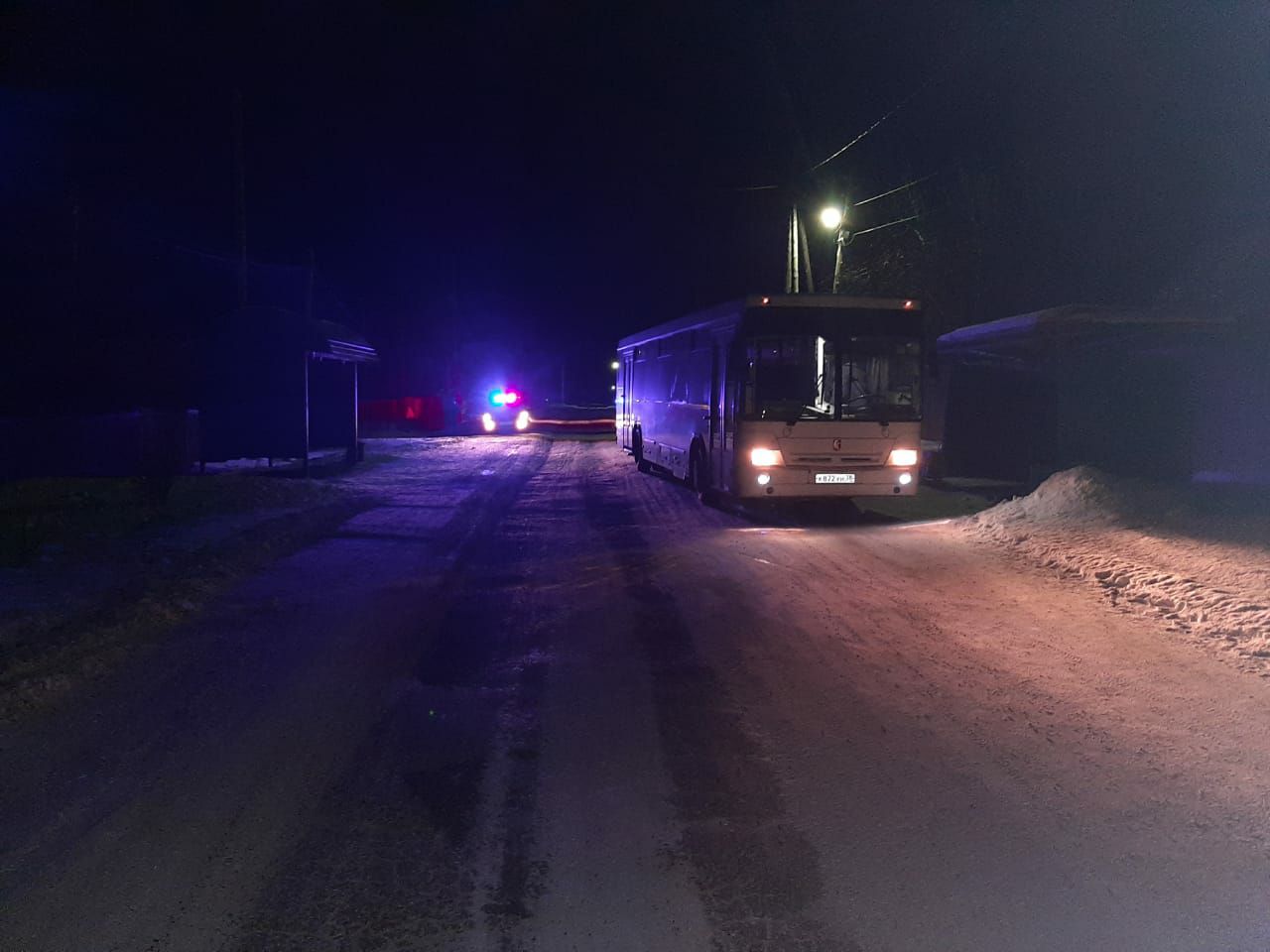 Автобус НЕФАЗ сбил женщину в Братске