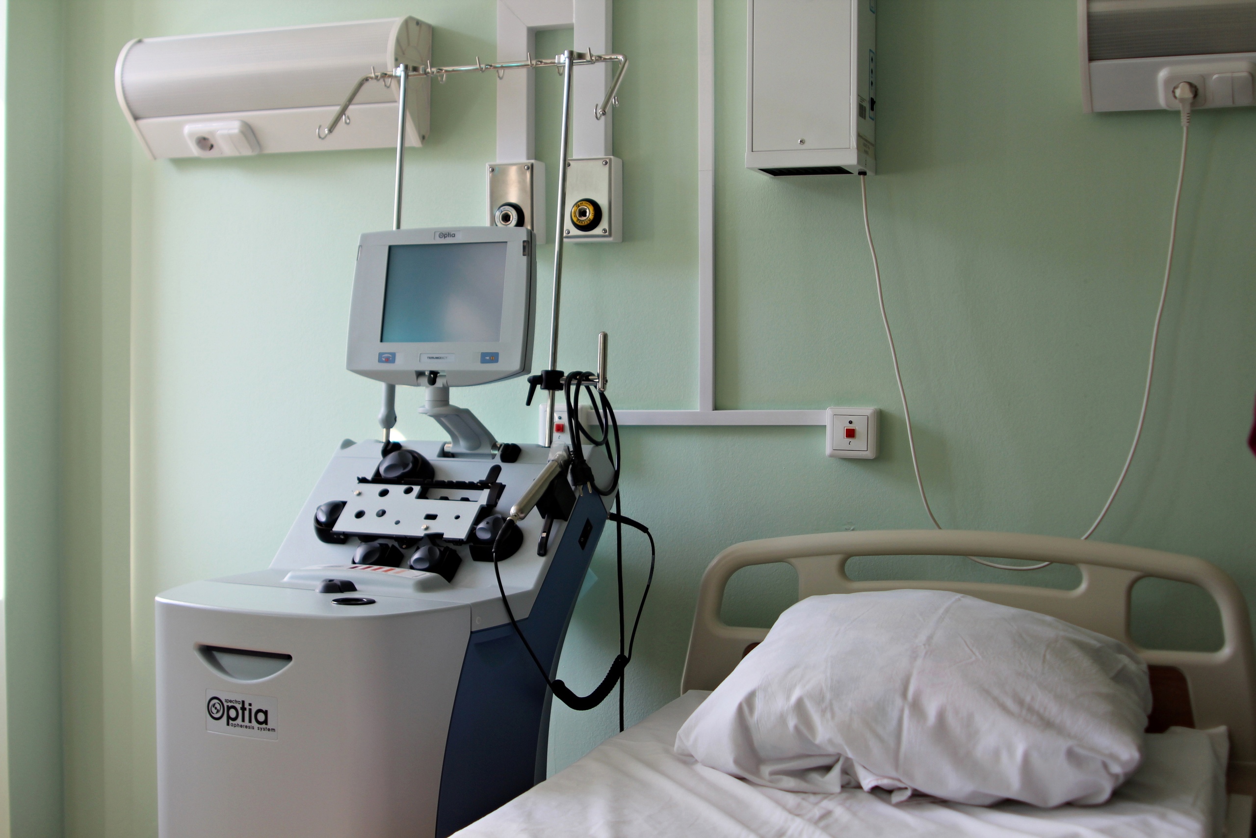 Более семи тысяч человек умерло от COVID в Иркутской области за время пандемии