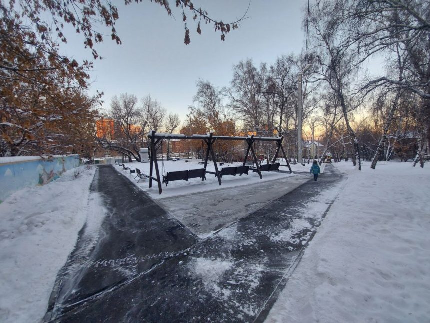 Bolshe 9 Tysyach Tonn Snega Vyvezli Iz Goroda Irkutska V Prazdniki