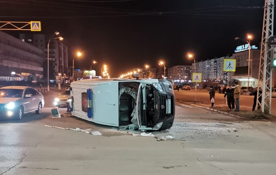 Четыре человека пострадали в ДТП со скорой помощью в Братске