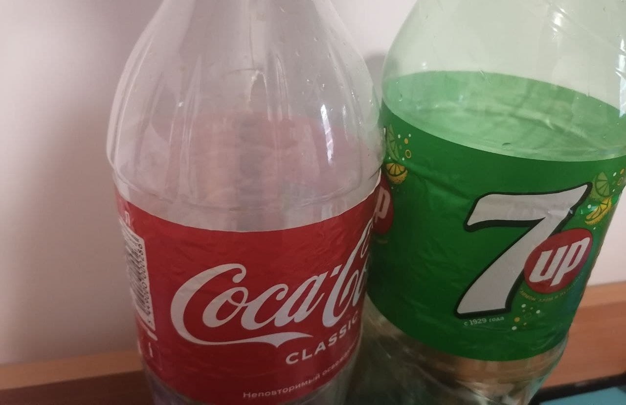 Coca-Cola и PepsiCo заявили о приостановке работы в России