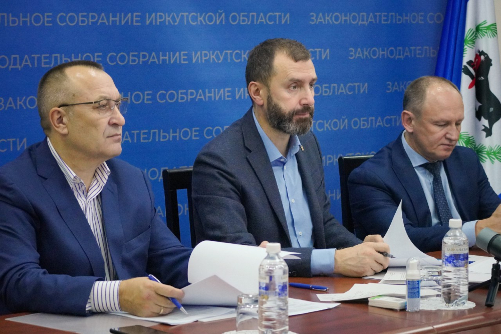 Депутаты Заксобрания и Госдумы обсудили проблему обращения с жидкими отходами на Байкале