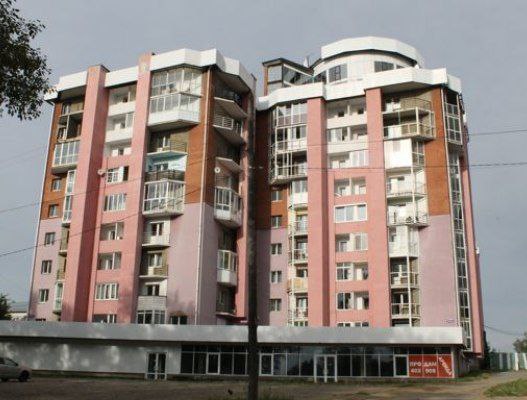 Дольщики требуют достроить их дома на улице Дыбовского