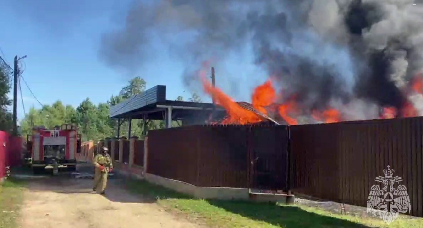 Дом многодетной семьи сгорел в садоводстве "Ясное" в Иркутском районе