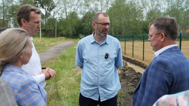 Спортплощадку с полем для футбола строят в поселке Михайловка Черемховского района