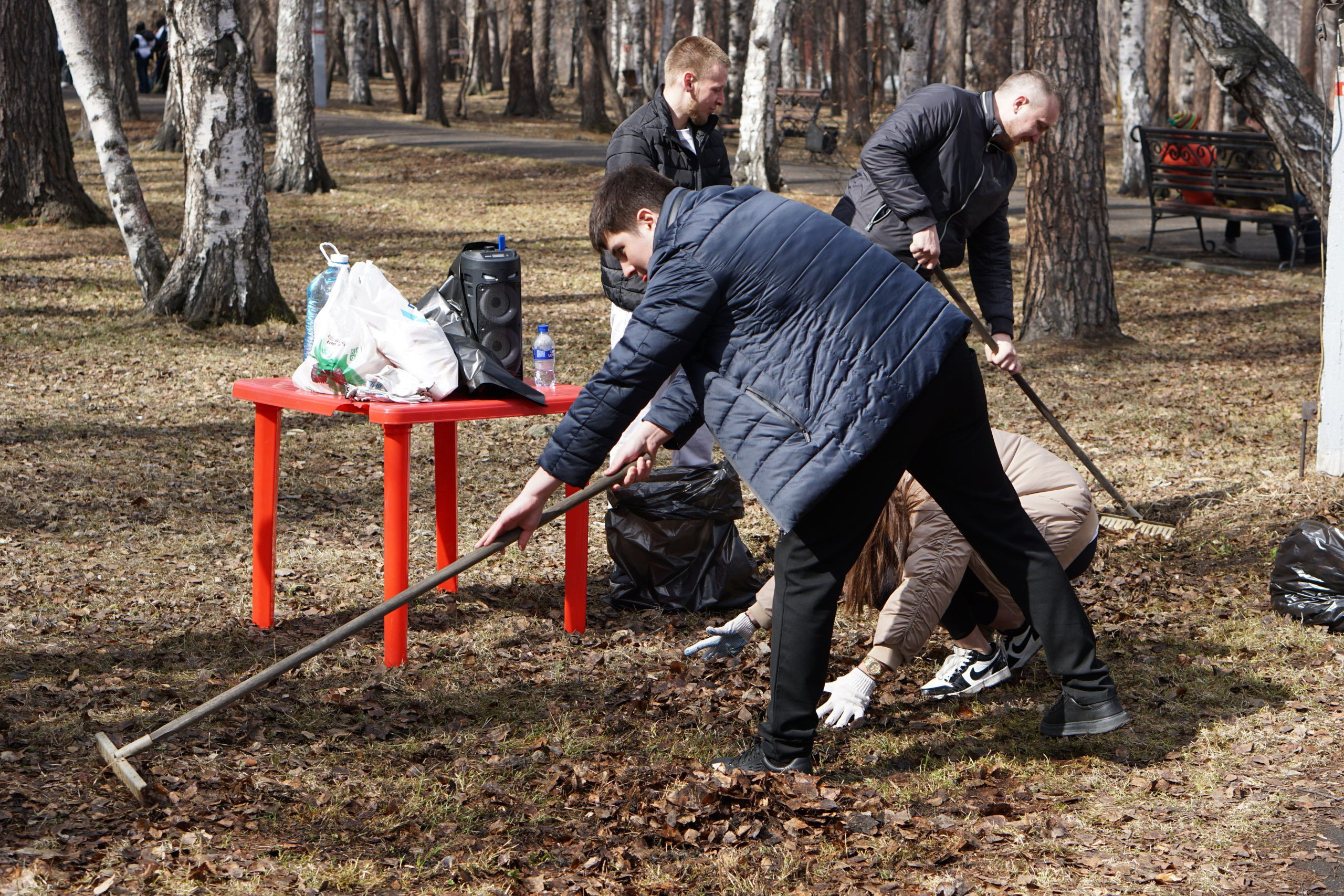 Весенний перезапуск. Иркутск вышел на субботник