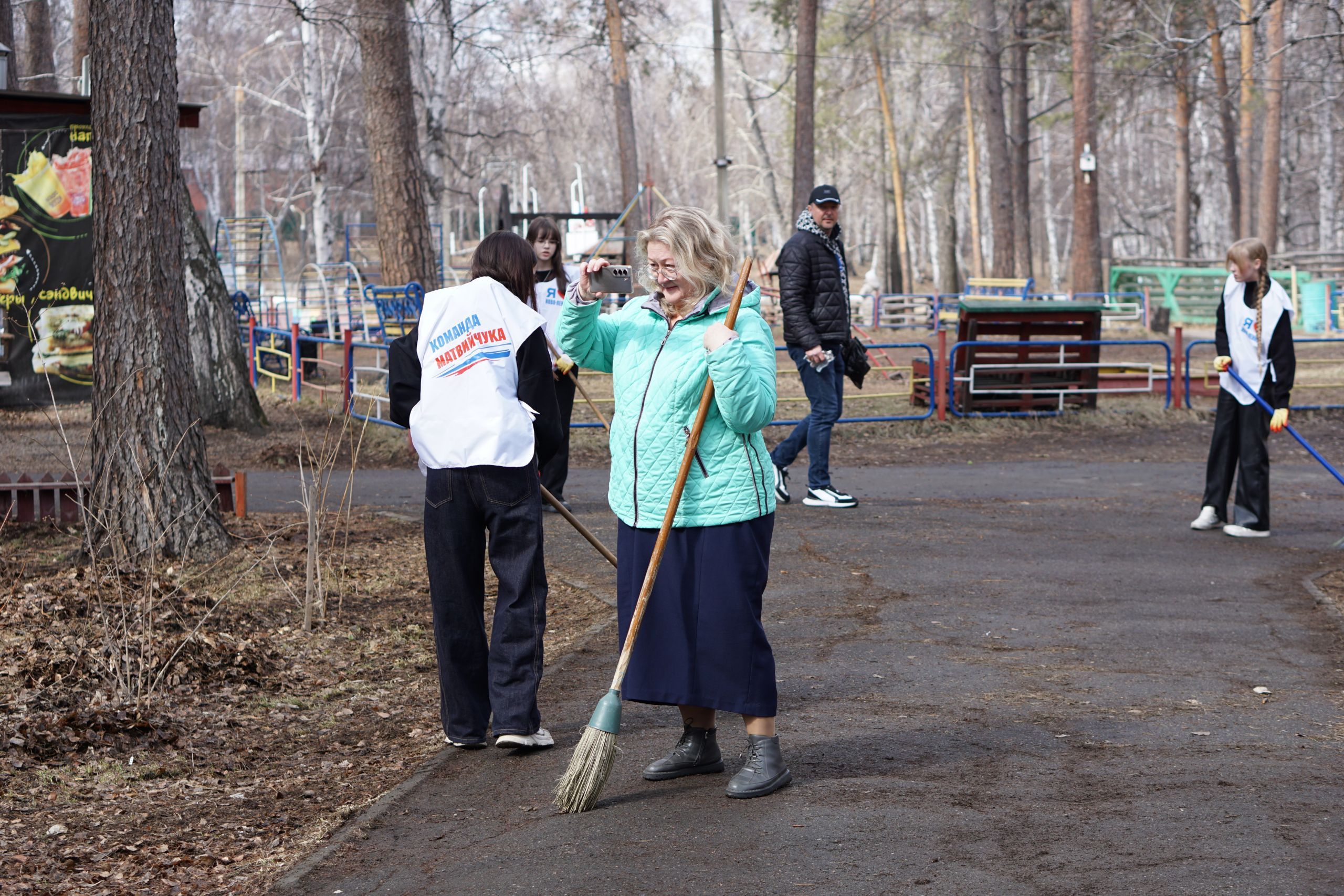 Весенний перезапуск. Иркутск вышел на субботник
