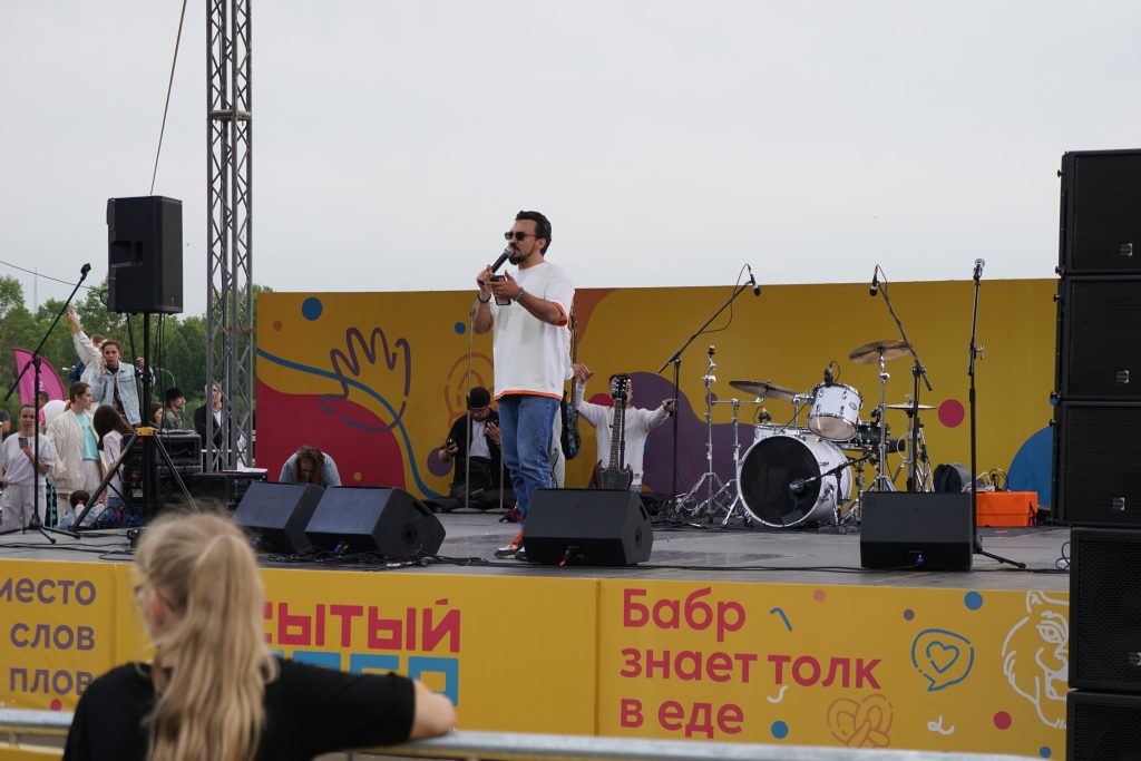 В Иркутске испекли "Брауни" более 2-х тонн: торт попал в Книгу рекордов России. Фото