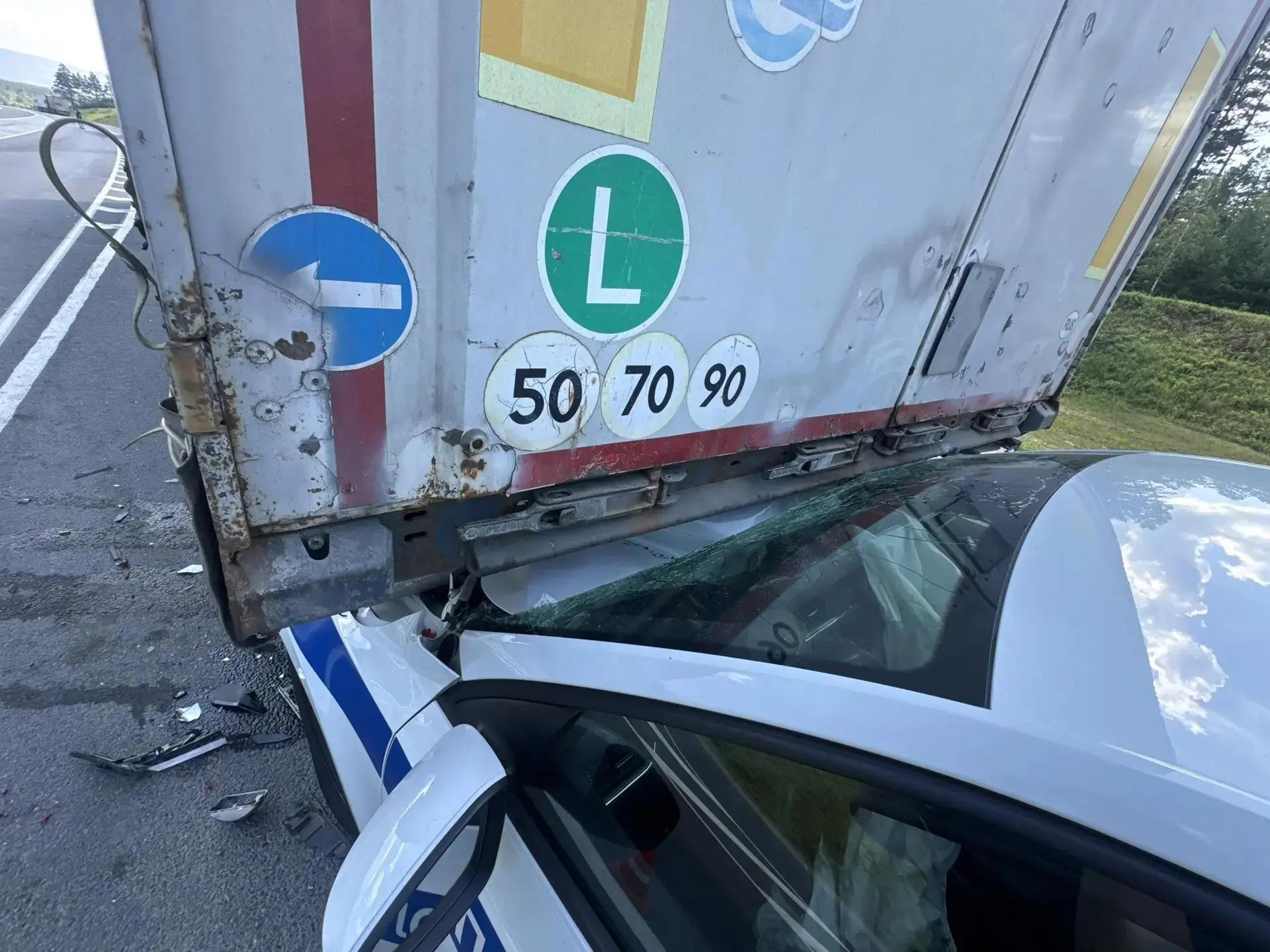 Полицейские попали в ДТП во время погони в Шелеховском районе