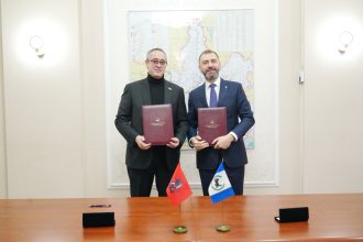 Duma Moskvy I Zaksobranie Irkutskoy Oblasti Podpisali Soglashenie O Sotrudnichestve
