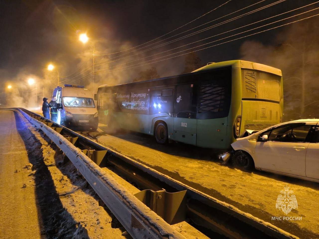 Движение на месте массового ДТП в Иркутске планируют открыть к утру 16  декабря — Иркутск Сегодня