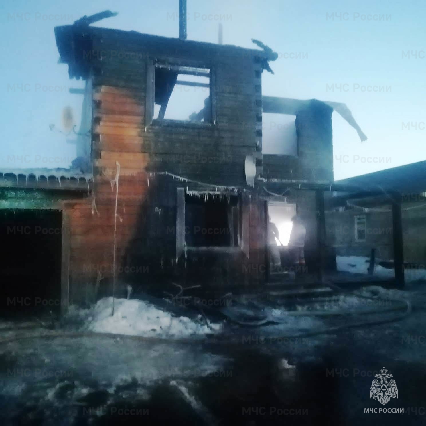 Двое детей погибли при пожаре в Иркутском районе