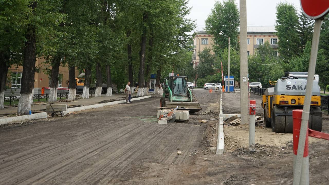 Дорожные работы в городе