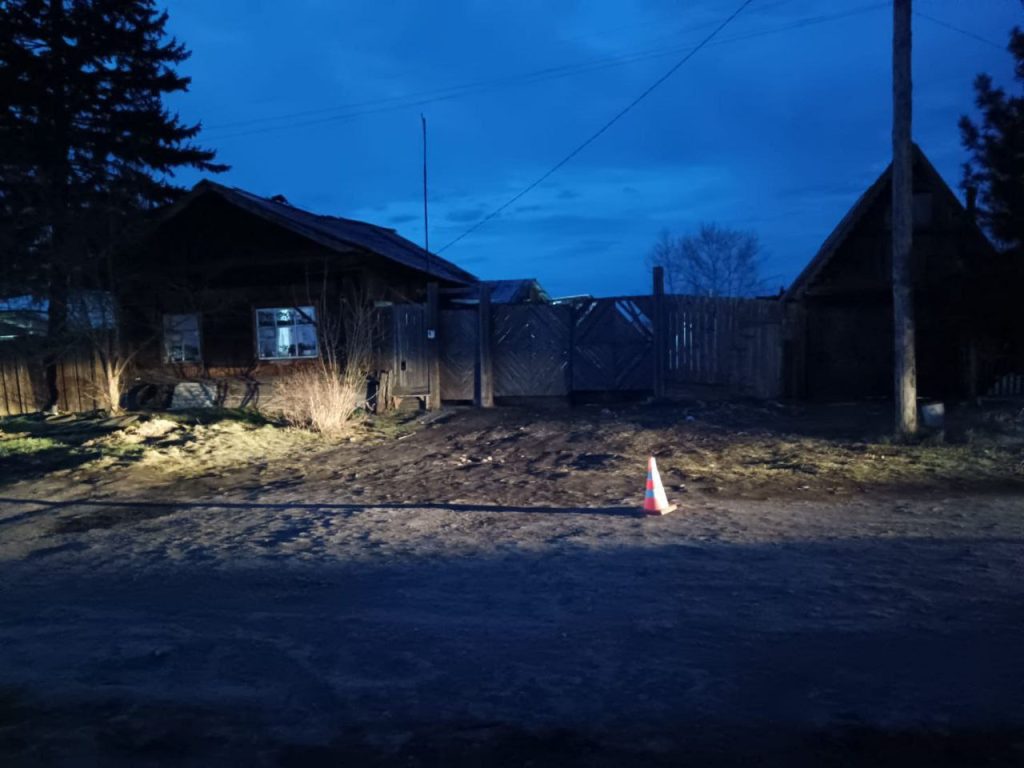 В Зиме трехлетний ребенок попал под колеса автомобиля и получил травмы