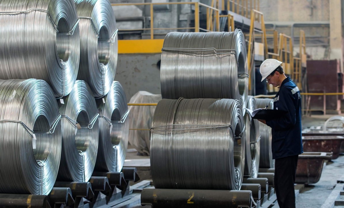 En+ Group повышает зарплаты в энергетическом и металлургическом бизнесе