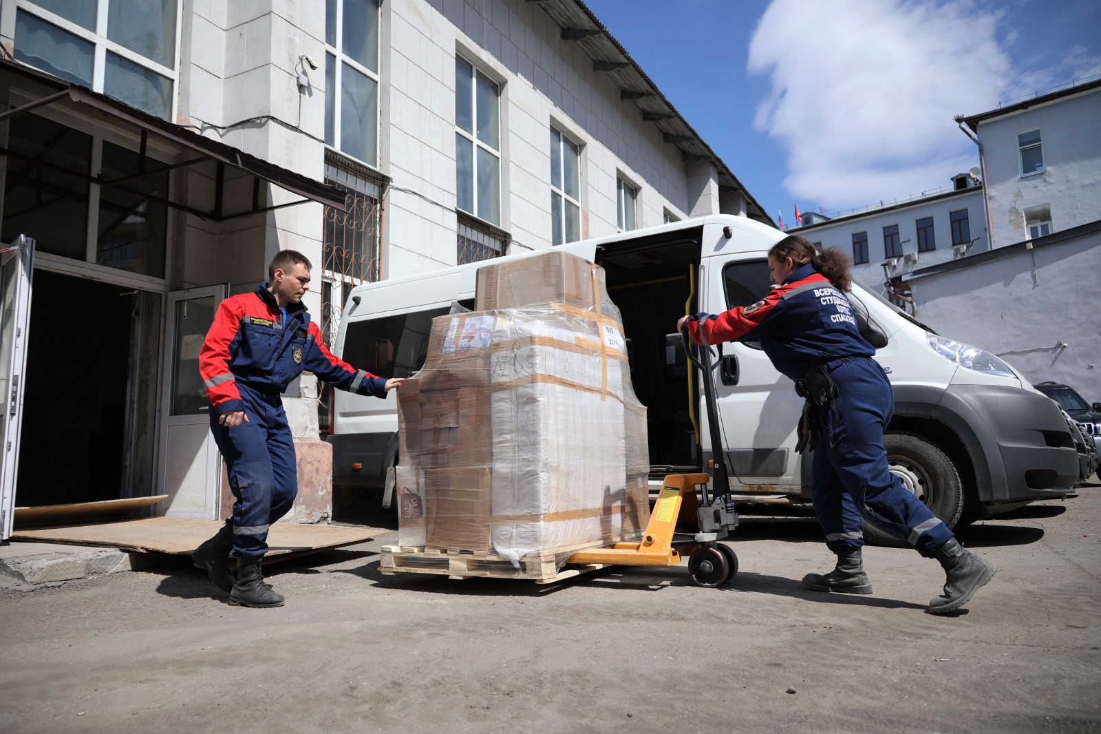 Ещё 20 тонн гуманитарного груза направили в зону СВО из Приангарья