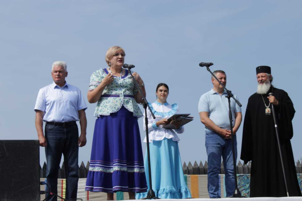 Фестиваль казачьей культуры "Братина", прошедший в Тальцах, собрал больше 500 участников
