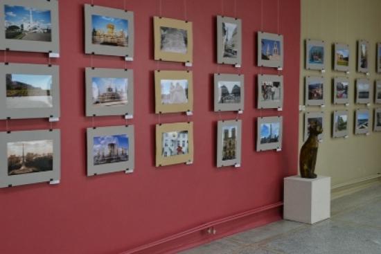 Фонды картинной галереи Усть-Илимска выросли до 1,7 тысяч произведений искусства
