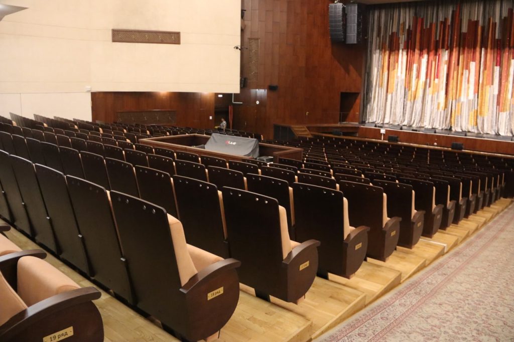 Время обновлений. Фоторепортаж из нового зала Иркутского музыкального театра