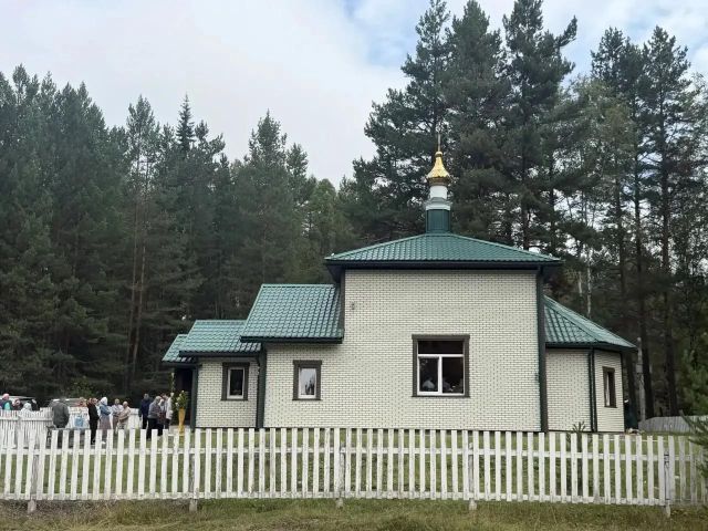 Новый храм освятили в поселке Горячий Ключ Иркутского округа