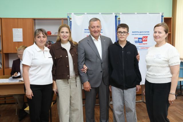 Губернатор Приангарья проголосовал на выборах депутатов Госдумы