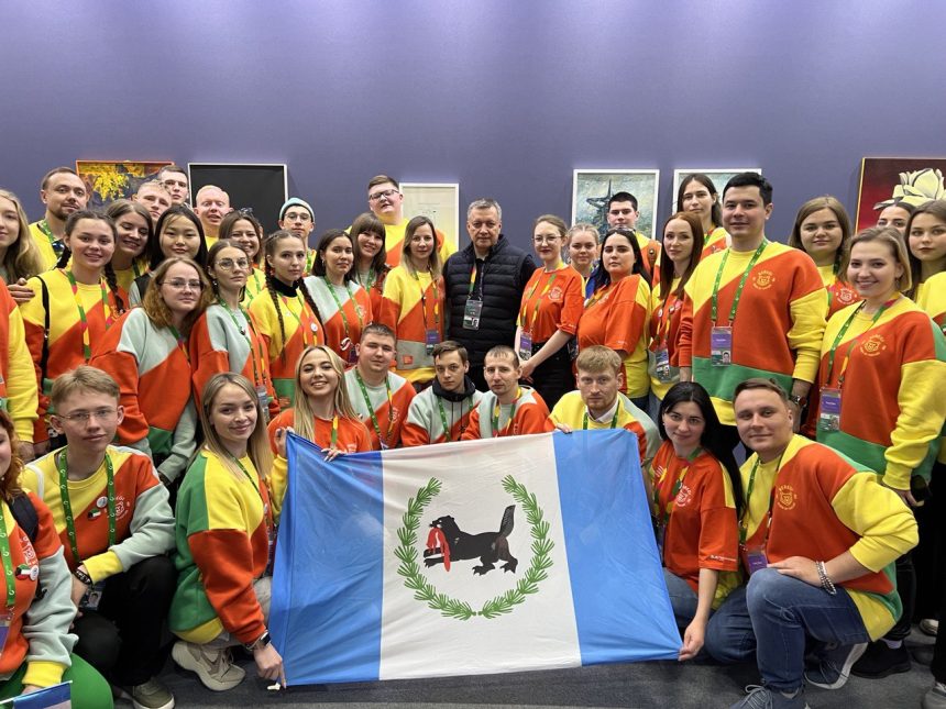 Игорь Кобзев и делегация Иркутской области приняли участие во Всемирном фестивале молодежи