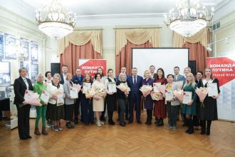 Igor Kobzev Nagradil Zhiteley Irkutskoy Oblasti Za Pomosch Boytsam Svo