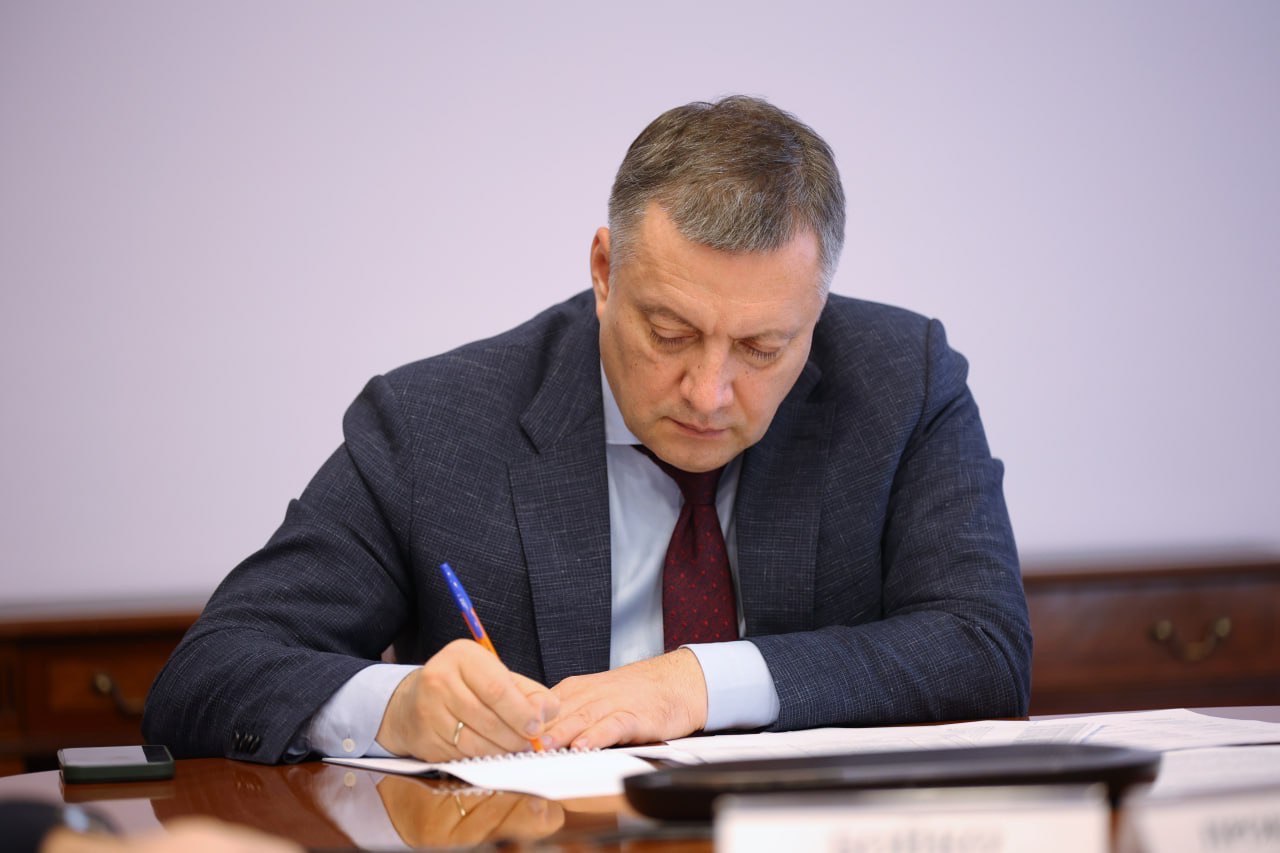 Игорь Кобзев поручил на 100% выполнить квоту по трудоустройству инвалидов в бюджетные организации региона
