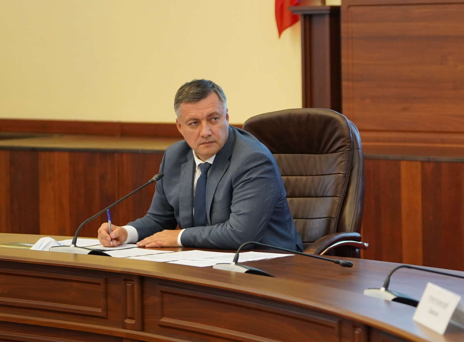 Игорь Кобзев поручил усилить борьбу с коррупцией