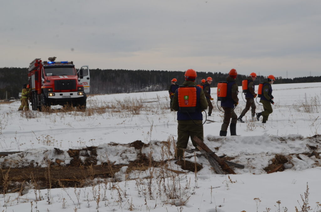 Игорь Кобзев проверил готовность служб Иркутской области к пожароопасному сезону