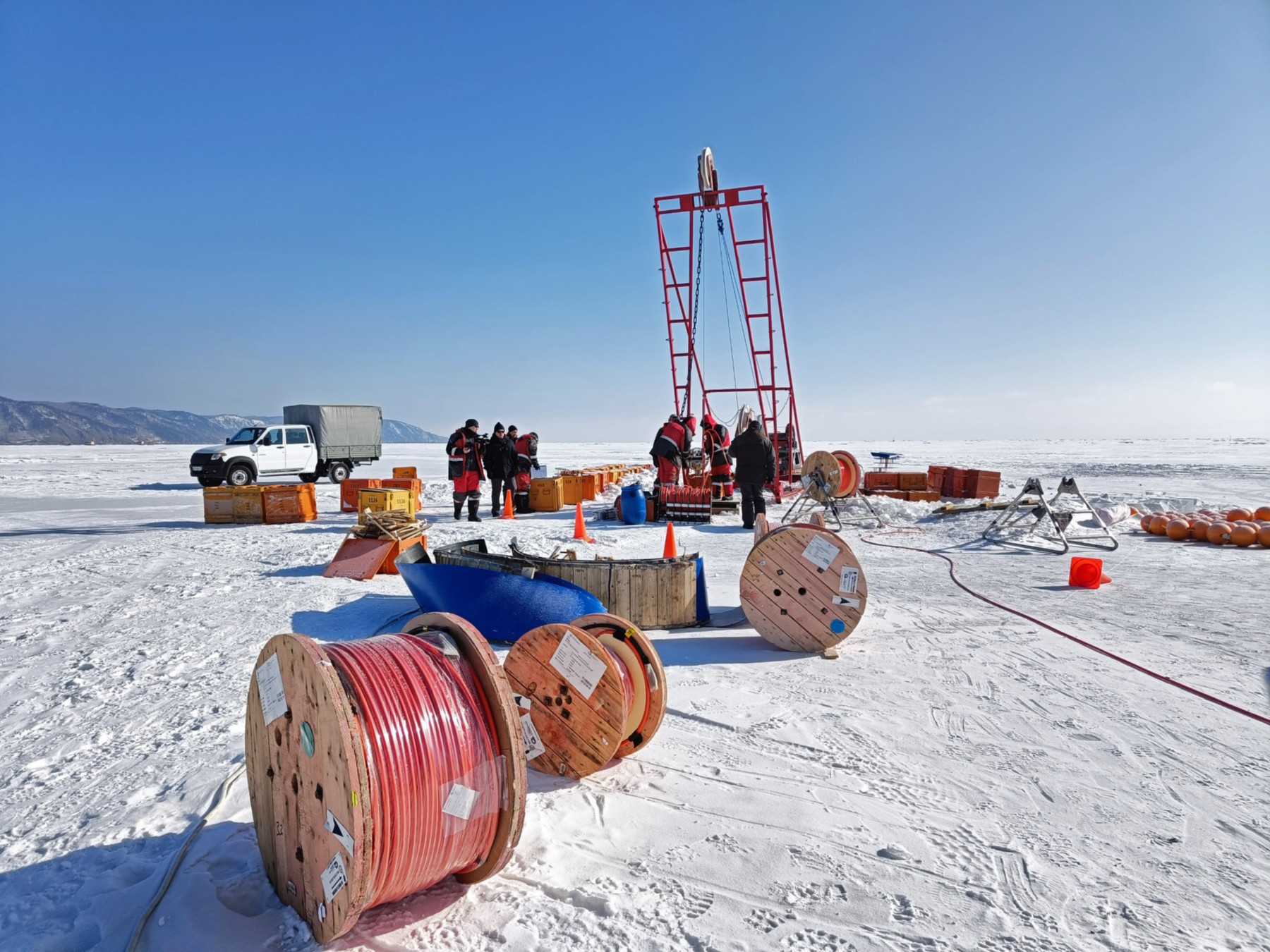 Очередной этап строительства нейтринного телескопа стартует на Байкале