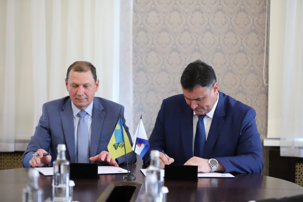 Мэры Иркутска и Улан-Удэ подписали соглашение о сотрудничестве
