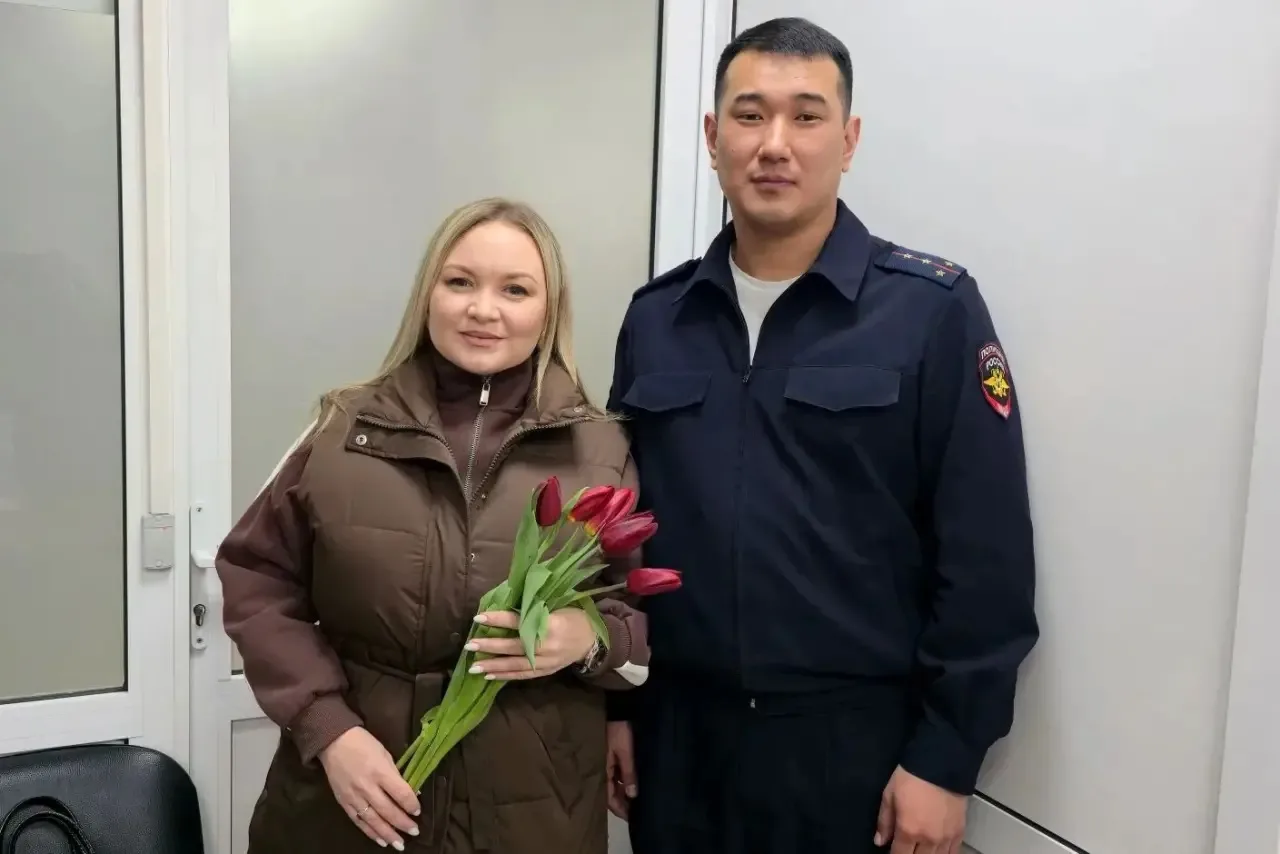 Управление миграции в Иркутске провело праздничную акцию