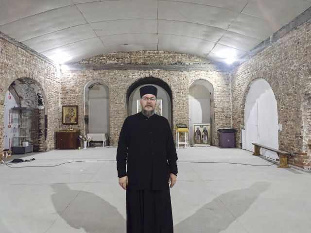 Когда вера сильнее стен: жизнь уникального храма в Приангарье