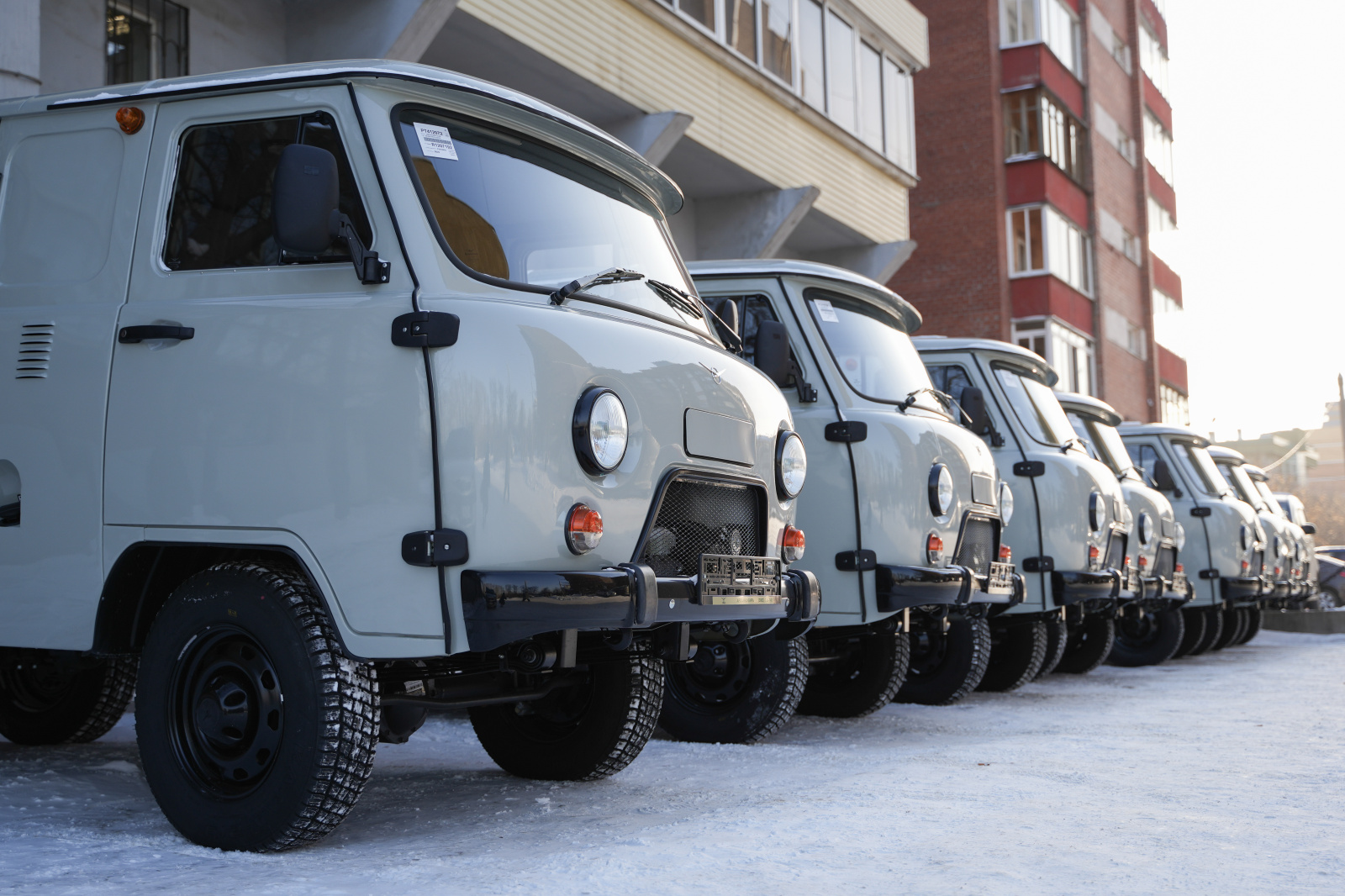 Инспекторы региональных заказников Иркутской области получили новые автомобили
