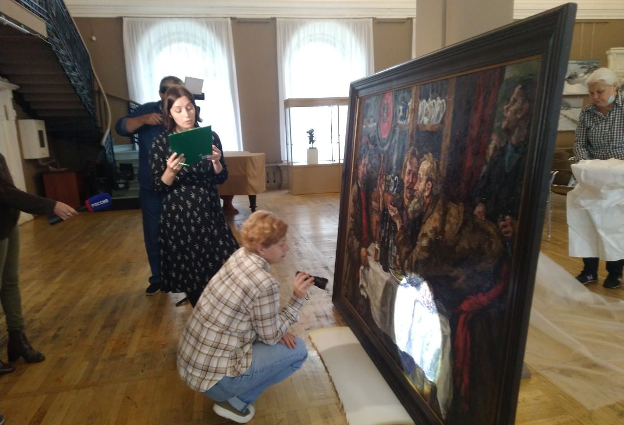 В Иркутск привезли 42 полотна из Государственного Русского музея