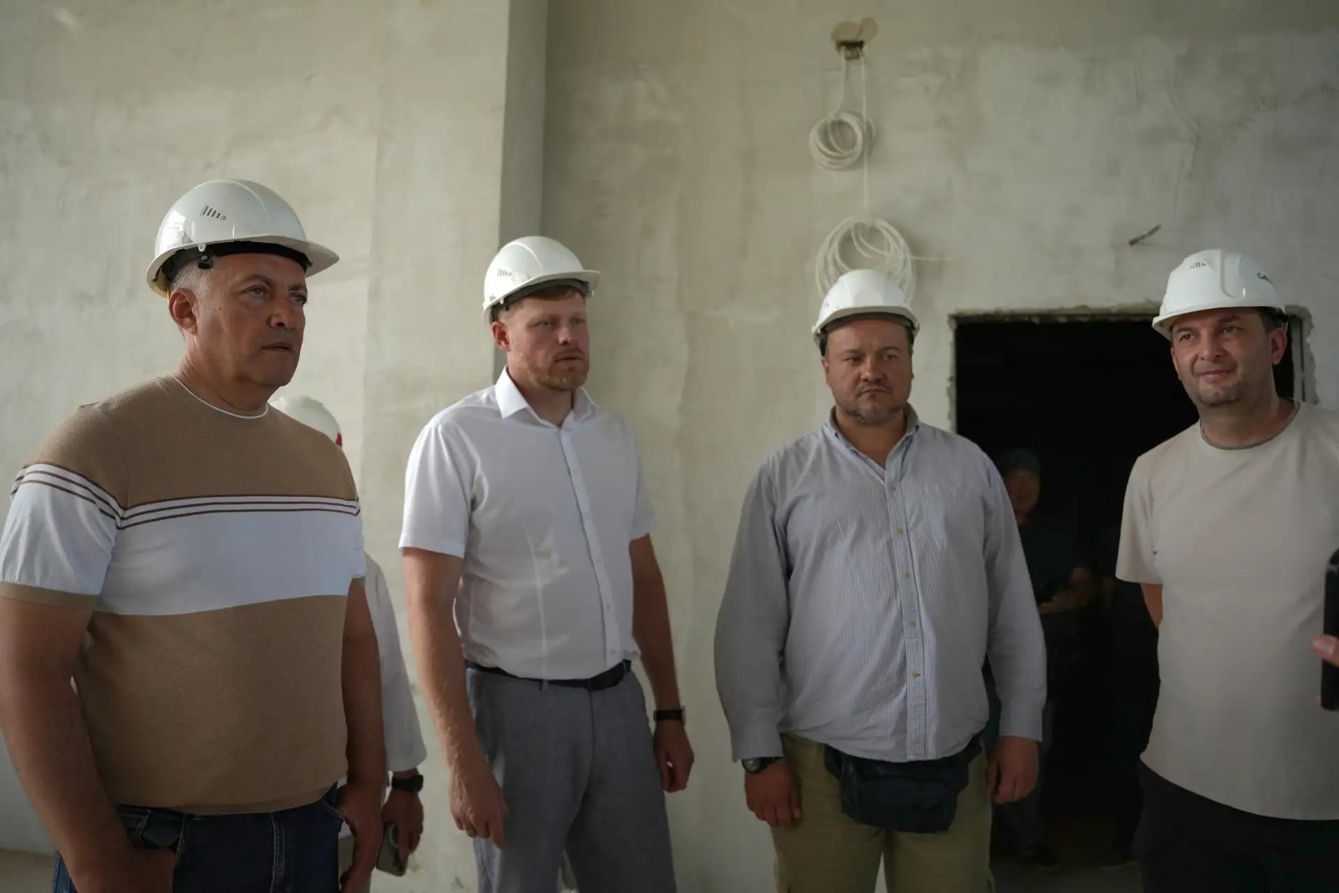 В Усть-Ордынском завершается строительство общежития для медколледжа
