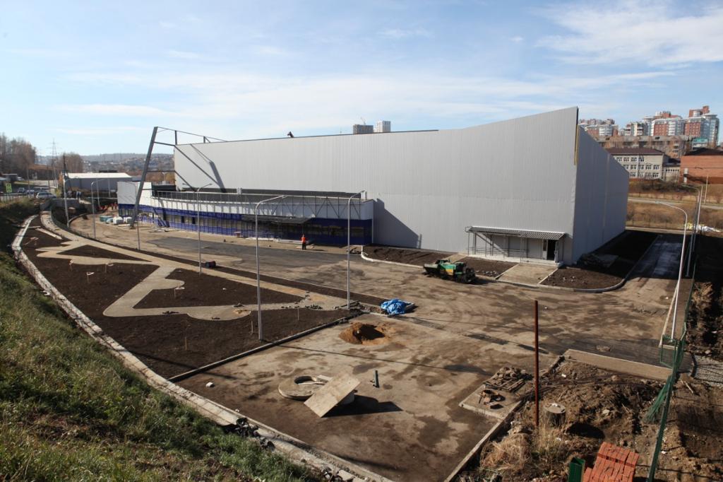 Крытый каток в микрорайоне Университетский в Иркутске достроят в этом году