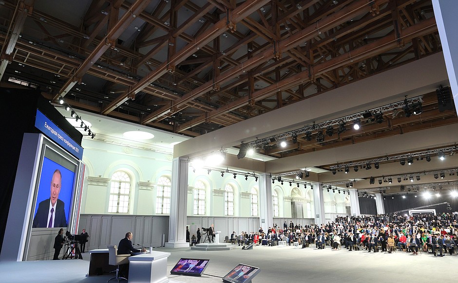 Ксения Собчак задала Путину вопрос о пытках в СИЗО Иркутска и страны