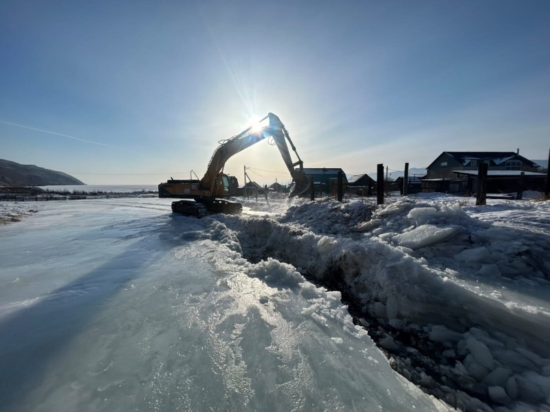 Лед начинает таять на реках Иркутской области