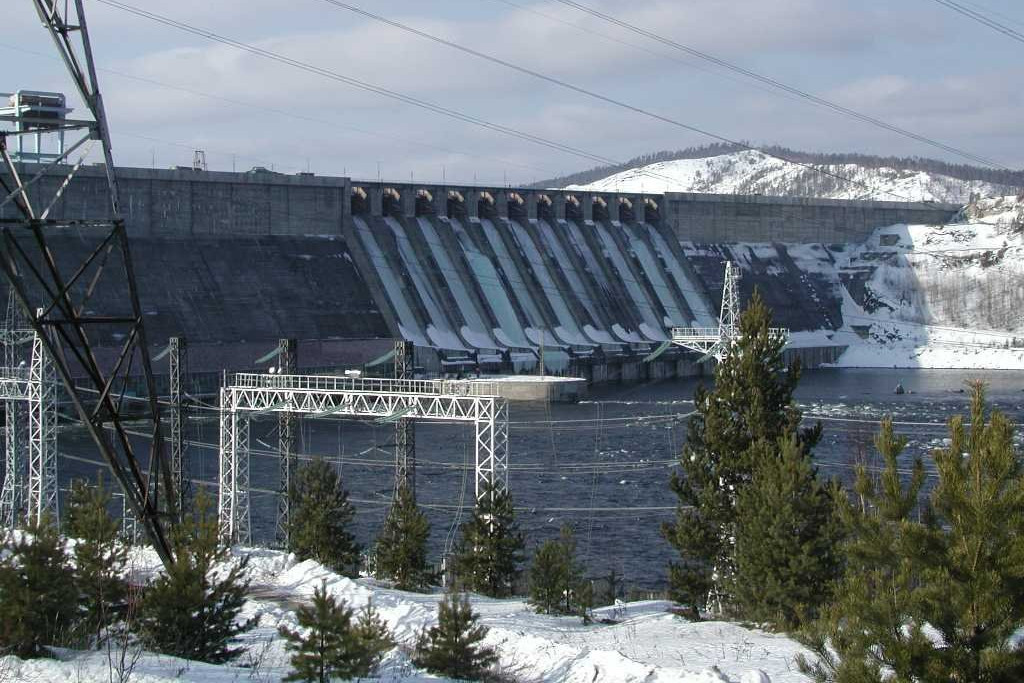 ЛЭП построят от Усть-Илимской ГЭС до Бурятии