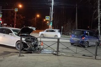 Водитель и пассажир пострадали в ДТП на улице Захарова в Иркутске