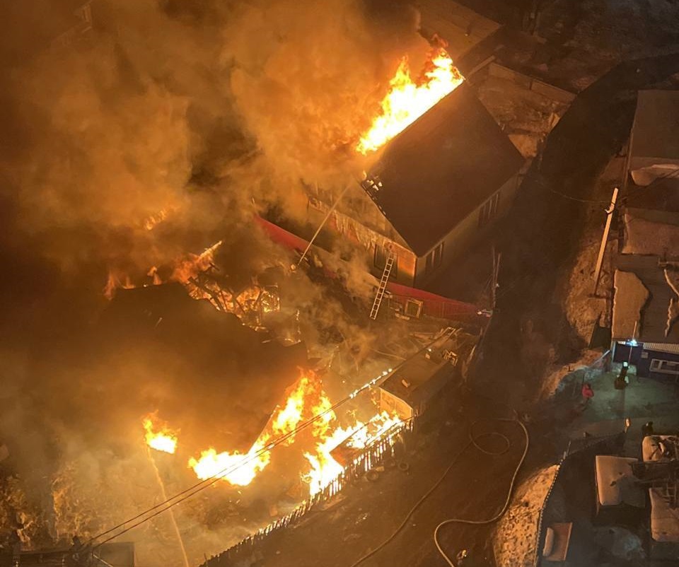 МЧС ищет иркутян, которые первыми увидели пожар 11 марта и вынесли детей из горящего дома