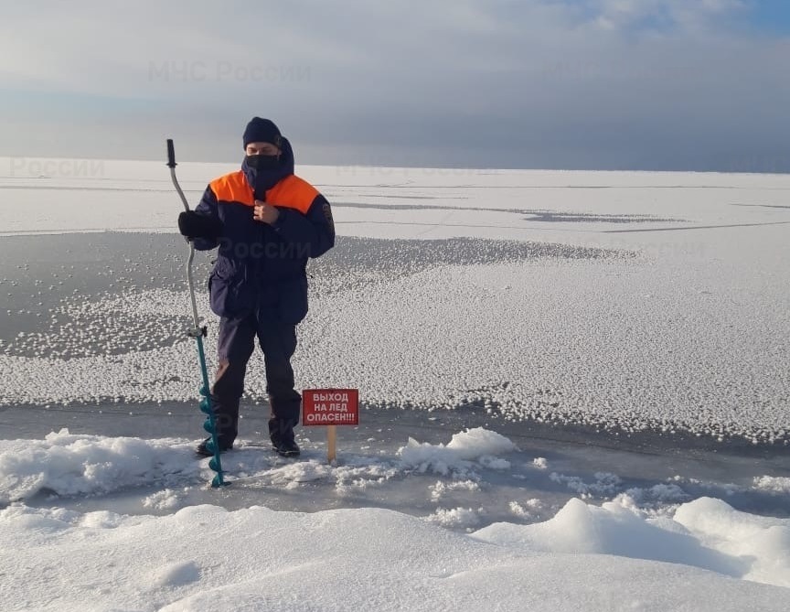 МЧС: на Байкале продолжаются процессы разрушения льда