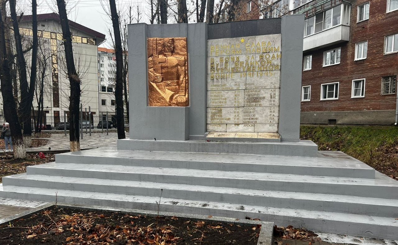 Мемориал погибшим в ВОВ работникам кирпичного завода благоустраивают в Иркутске