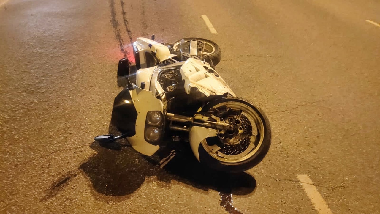 Мотоциклист погиб в столкновении с тойотой на Иннокентьевском мосту в Иркутске