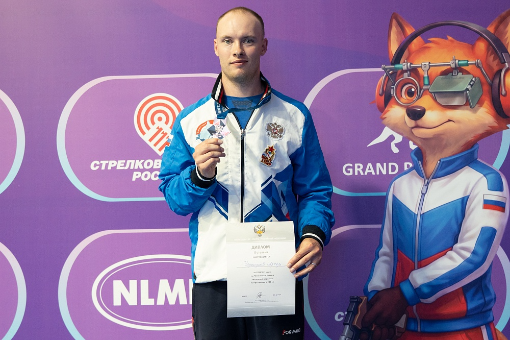 Артём Черноусов взял 4 медали на чемпионате России и этапе Кубка России по пулевой стрельбе